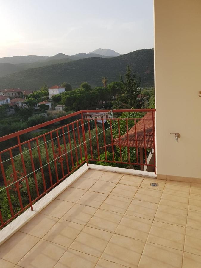 Eva'S Apartments Nafpaktos Exteriör bild